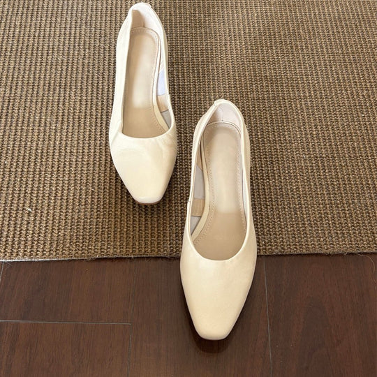 Damen Elegante und bequeme Slipper mit spitzem Zehenbereich EB