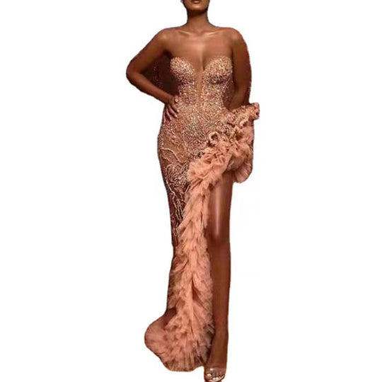 Damen Figurbetontes Abendkleid mit schimmernden Perlen und Rüschendetails EB