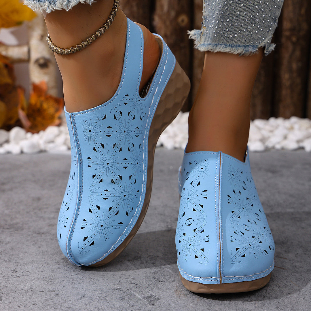 Damen Wedge-Clogs mit perforiertem Design und elastischem Einsatz EB