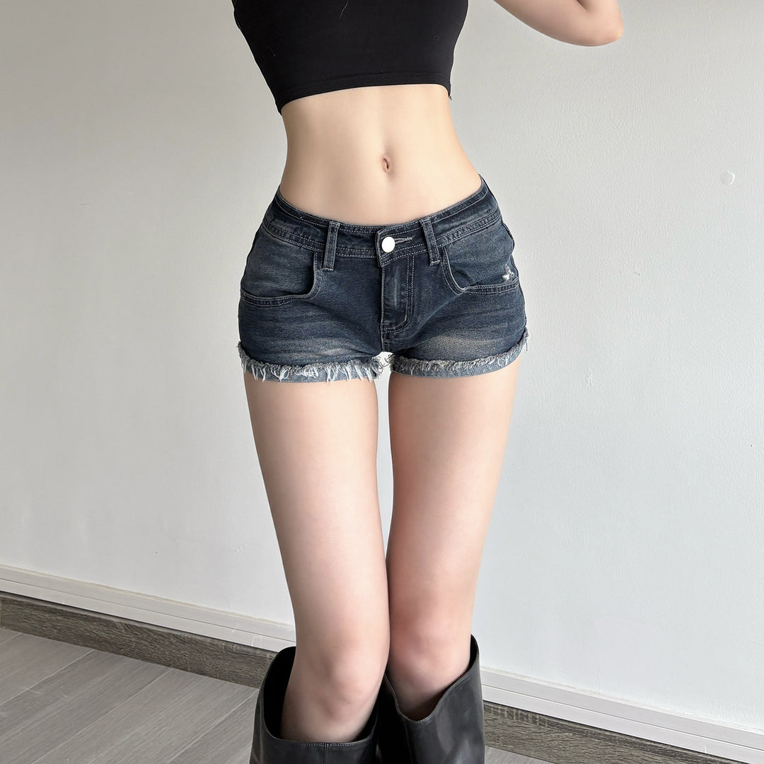 Damen Denim-Shorts mit ausgefranstem Saum EB