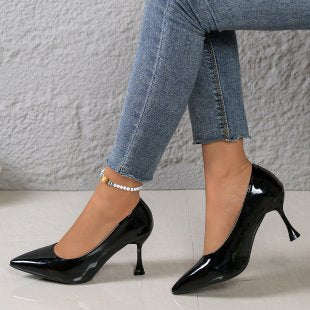 Damen Lackleder Stiletto-Pumps mit eleganter Absatzgestaltung EB