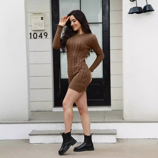 Damen Strickkleid mit elegantem Zopfdesign und gemütlichem Rundhalsausschnitt EB