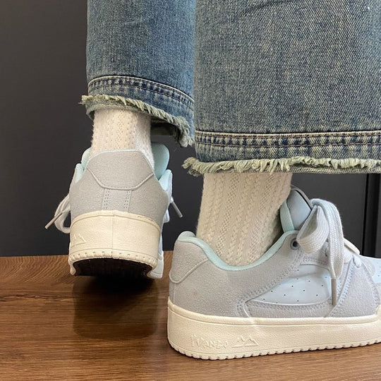 Damen Sneakers mit niedlichem Hello Kitty Design und bequemer Dämpfung EB