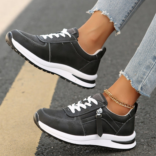 Damen Sneakers mit reflektierenden Akzenten und gepolsterter Innensohle EB