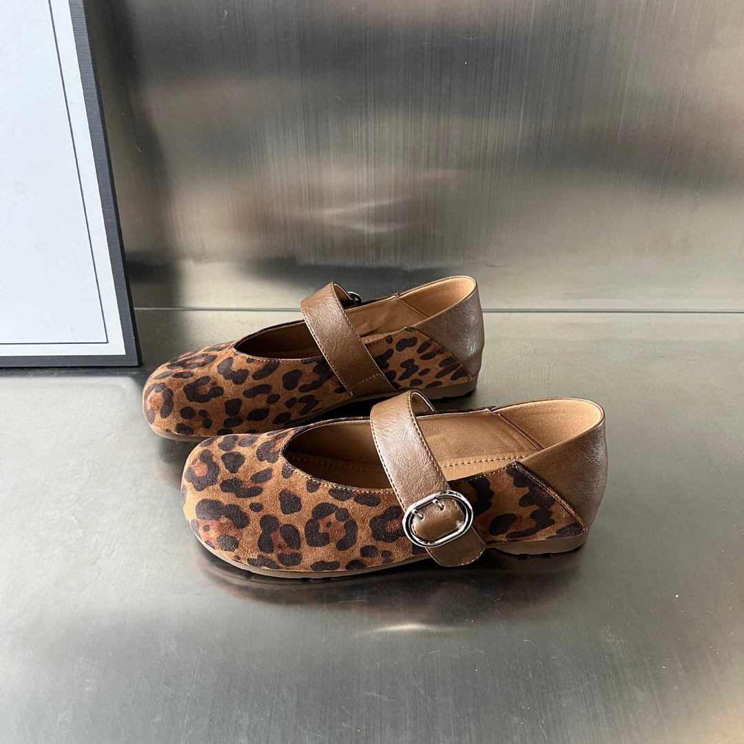 Damen Mokassins mit elegantem Riemen und hochwertiger Veloursoberfläche EB