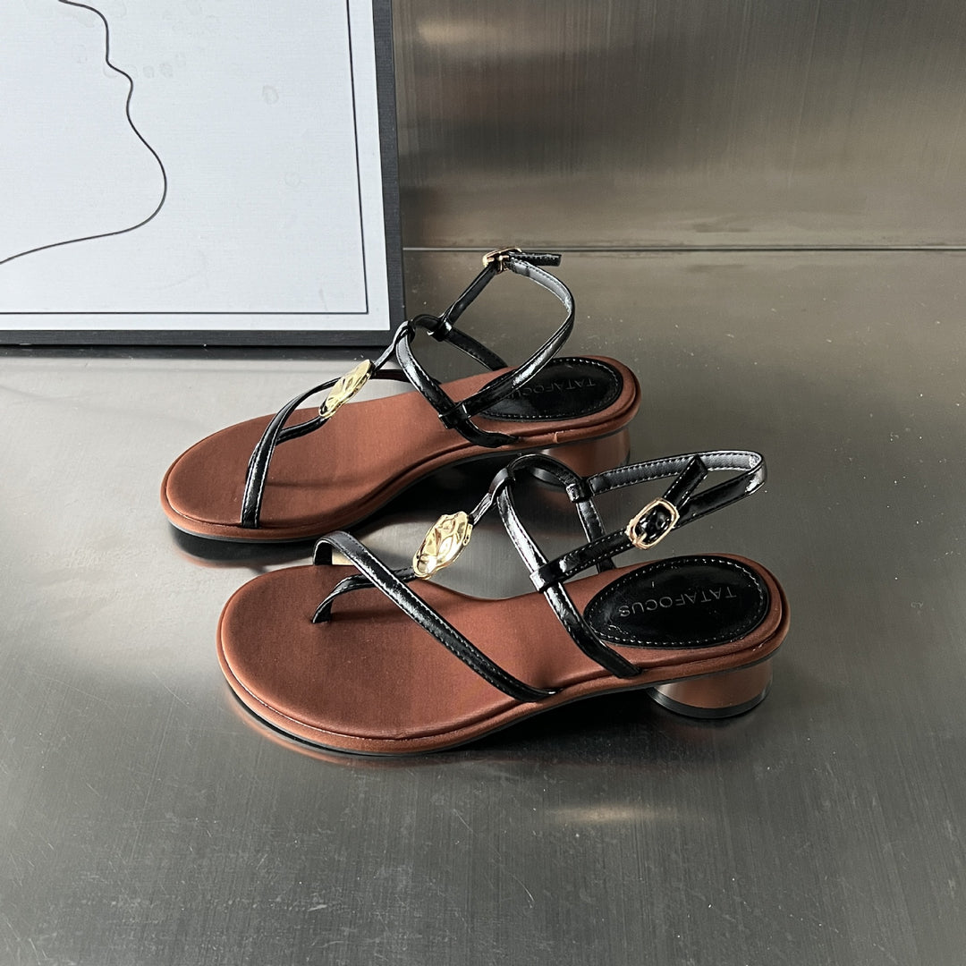 Damen Elegante Sandalen mit kostbaren Verzierungen und komfortablem Absatz EB