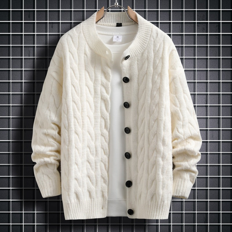 Herren Strickjacke mit modernem Zopfmuster und durchgehendem Knopfverschluss EB