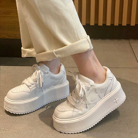 Damen modische Plateau-Sneaker mit dämpfender Sohle und atmungsaktivem Obermaterial EB