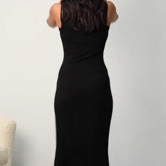Damen Maxikleid mit innovativem Cut-Out-Design und figurbetontem Oberteil EB