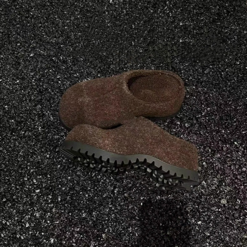 Damen Clogs aus hochwertigem Filz mit robustem Profil und rutschfester Sohle EB