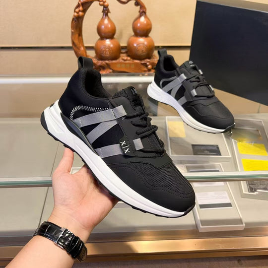 Damen Sportliche Sneakers mit innovativem Tragekomfort und atmungsaktiver Oberfläche EB