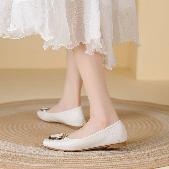 Damen Elegante Ballerinas mit funkelndem Schmuckdetail EB