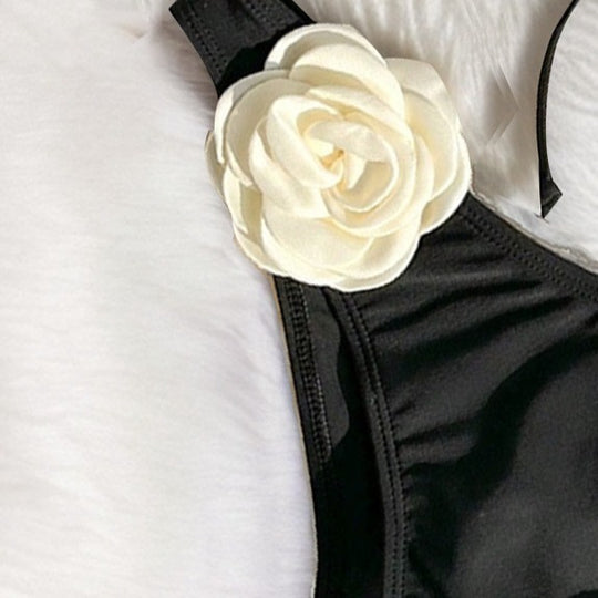 Damen Bikini mit dekorativen Blumenapplikationen EB