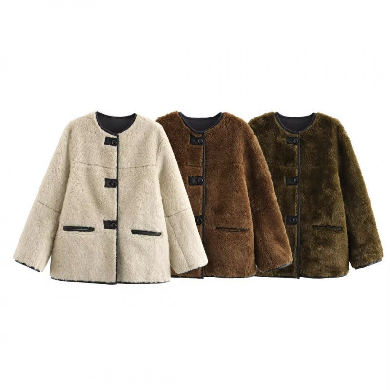 Damen Teddyjacke mit kontrastierenden Taschen und Knopfdetails EB