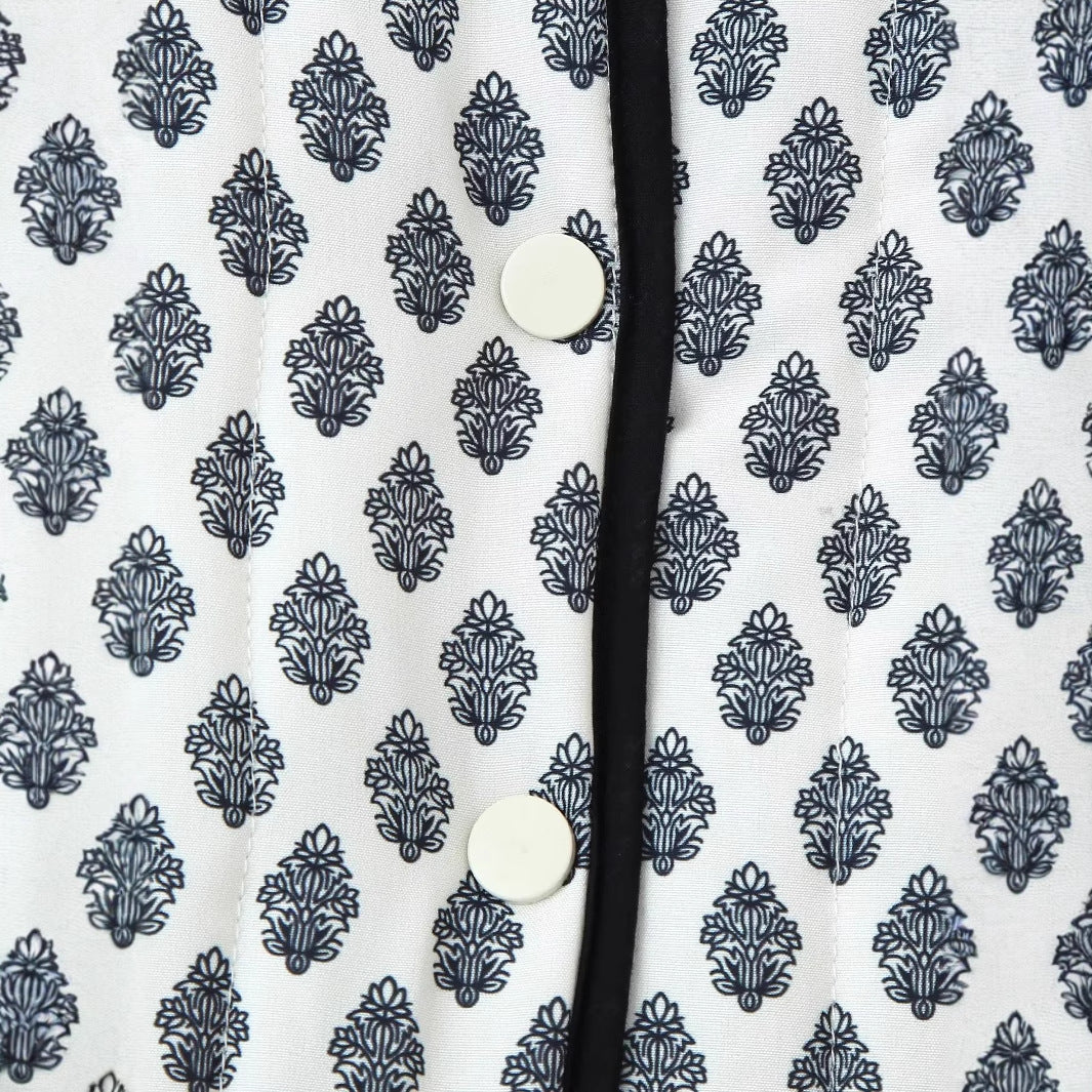 Damen modische Übergangsjacke mit eleganten Applikationen EB