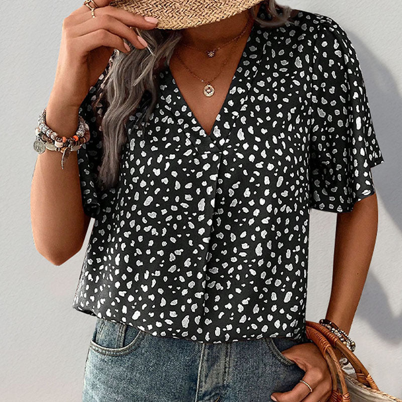 Damen V-Ausschnitt T-Shirt mit Leopardenmuster und fließendem Schnitt EB