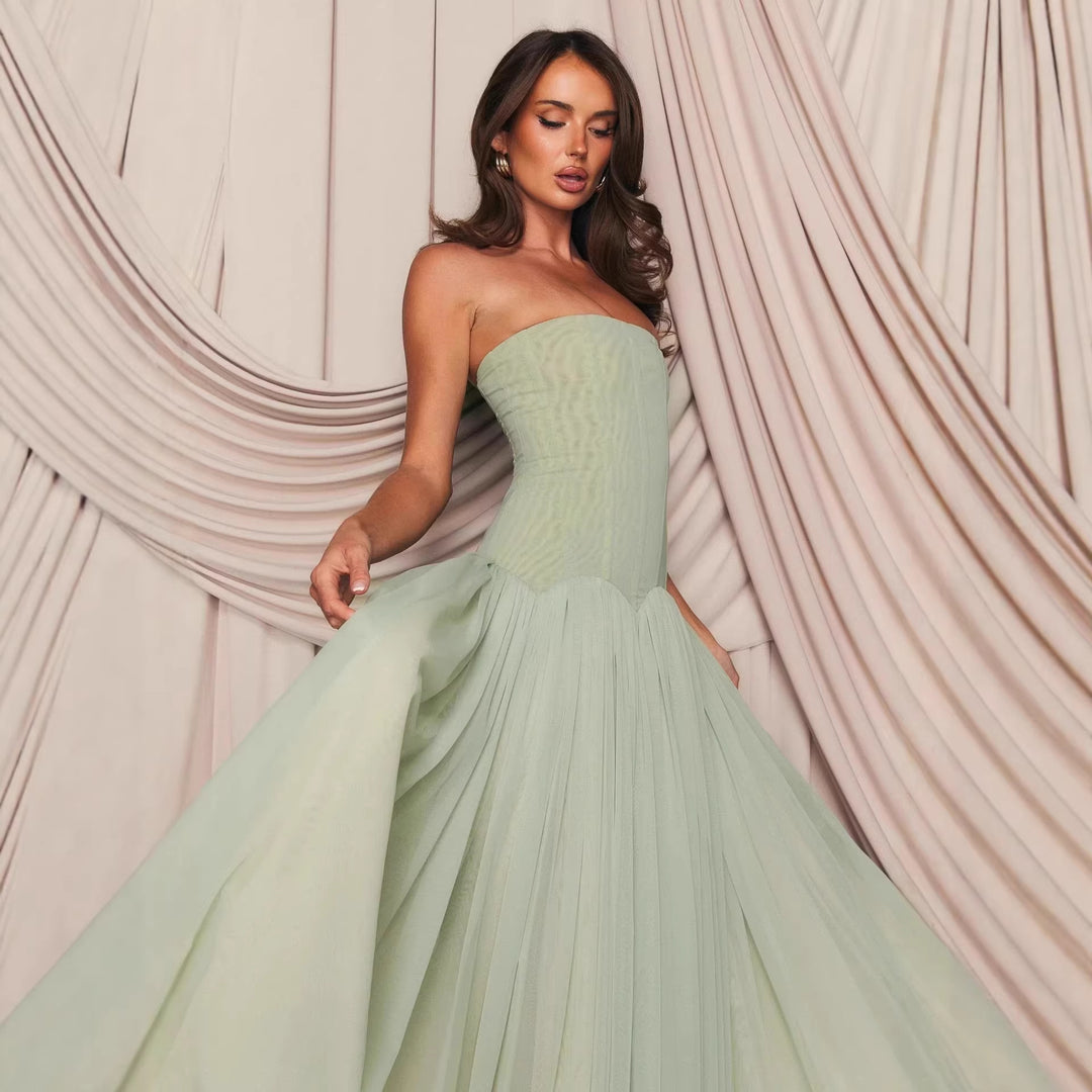 Damen elegantes, trägerloses Maxikleid mit fließendem Tüllrock EB