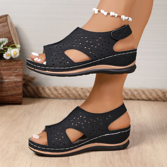 Damen Atmungsaktive Sandalen mit elegantem Cut-Out-Design und anatomischem Fußbett EB