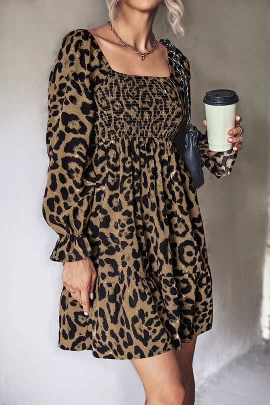 Damen Wickelkleid mit modernem Leopardenmuster und elastischem Taillenband EB