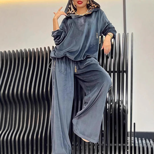 Damen Sportliches Loungewear-Set aus weichem Velours mit Kapuze EB