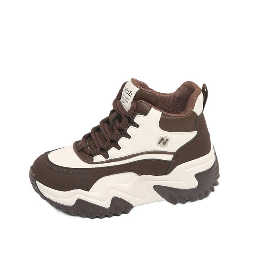 Damen Sportliche High-Top Sneakers mit robustem Profil und dynamischem Design EB