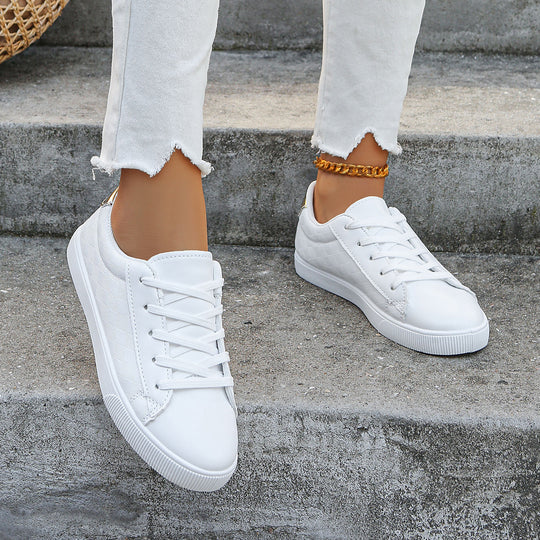 Damen Sportliche Sneaker aus veganem Leder mit atmungsaktiven Einsätzen EB