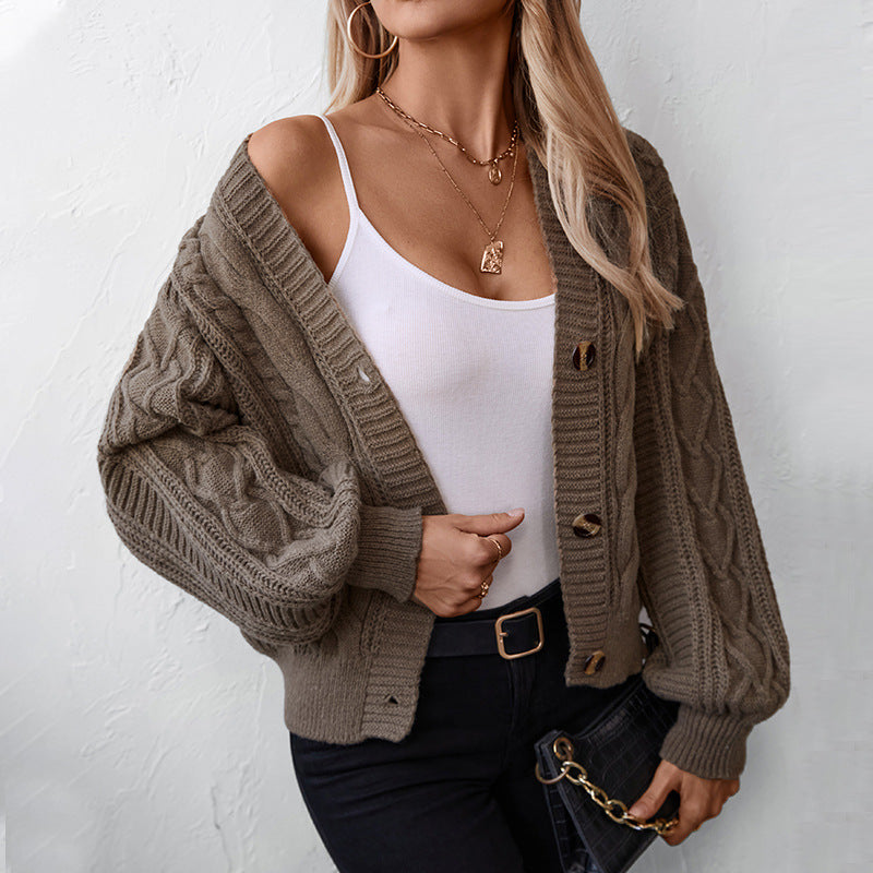 Damen Strickjacke mit dekorativem Zopfdesign und weich strukturiertem Material EB