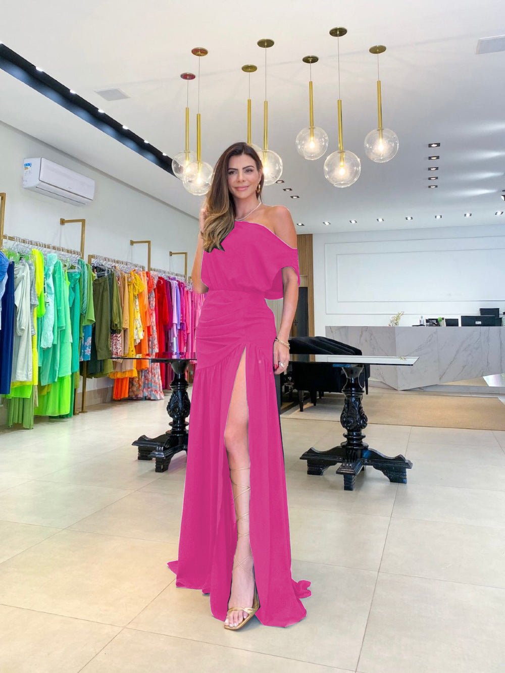 Damen Asymmetrisches Maxikleid mit Schlitz und Schulterfreiem Design EB