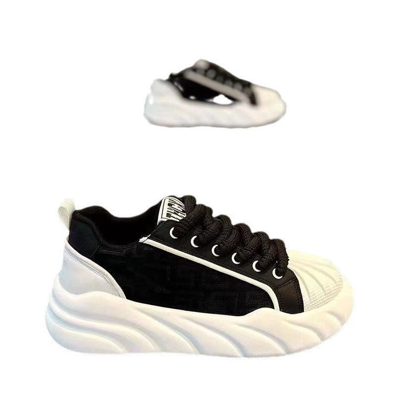 Damen Sportliche Sneaker mit texturierter Oberfläche und dämpfender Sohle EB