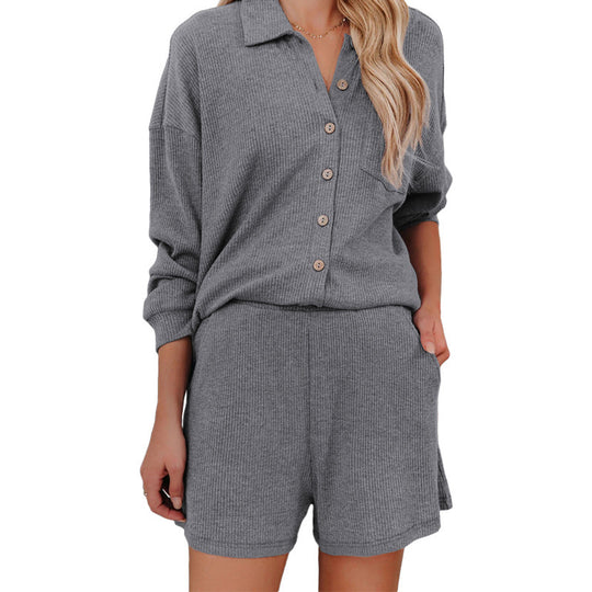 Damen Freizeitanzug mit lässiger Button-Down-Bluse und Shorts EB