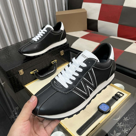 Damen Sportliche Sneaker mit komfortablem Fußbett und rutschfester Sohle EB