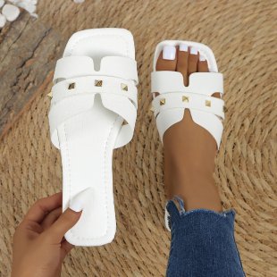 Damen Komfortable Slides mit dekorativen Nieten EB