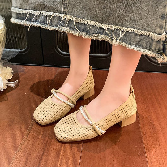 Damen Komfortable Ballerinas mit feinem Riemen und zierlichem Schmuckdetail EB