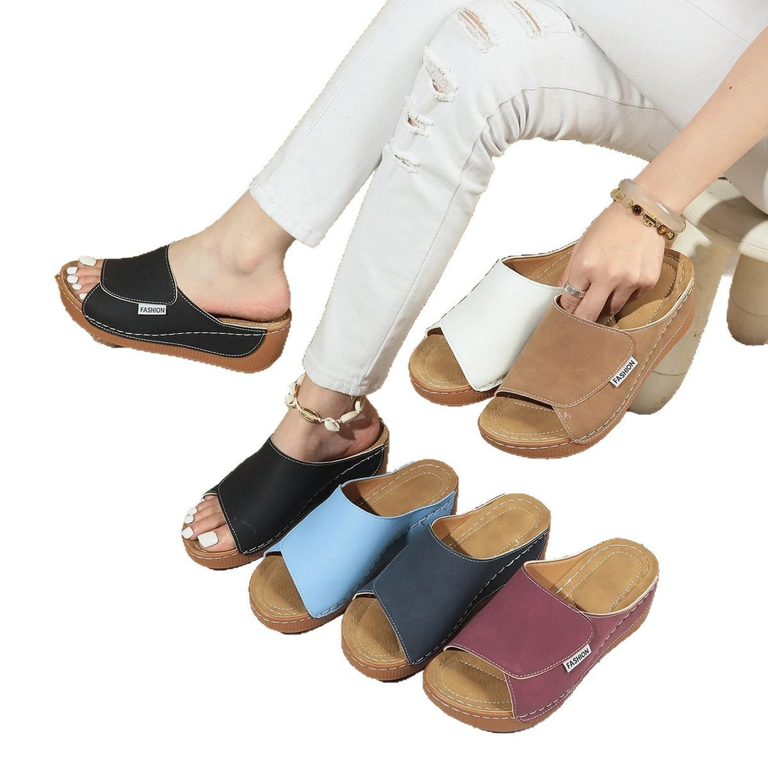 Damen Komfortable Wedge-Pantoletten mit flexibler Sohle und stylischem Riemen EB