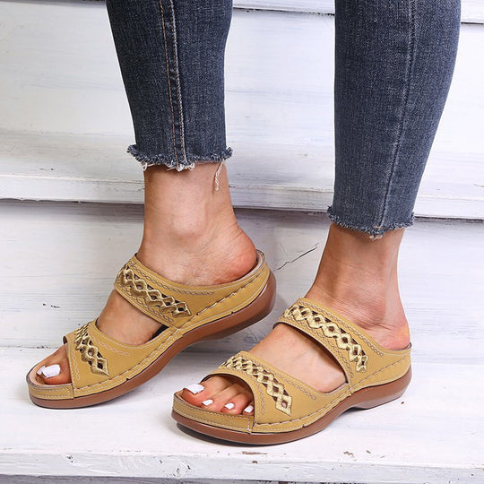 Damen Riemchen-Sandalen mit ergonomischer Fußbett und modischer Schnittführung EB