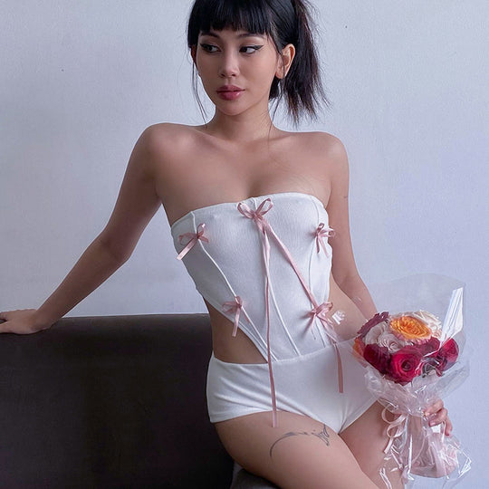 Damen Bandeau-Badeanzug mit dekorativen Kordelzügen und figurformendem Schnitt EB