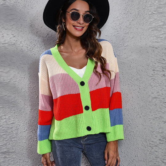 Damen Grobstrickjacke mit knopfdetails und modischem Farbspiel EB