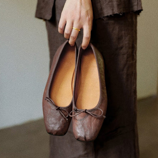 Damen Ballerina-Schuhe mit feinem Leder und zeitlosem Design EB