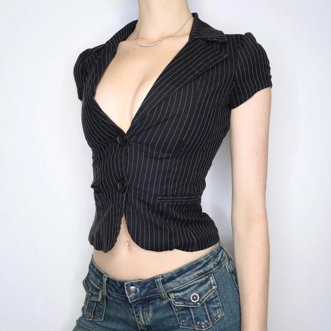 Damen Blazer mit tailliertem Schnitt und modernen Streifen EB