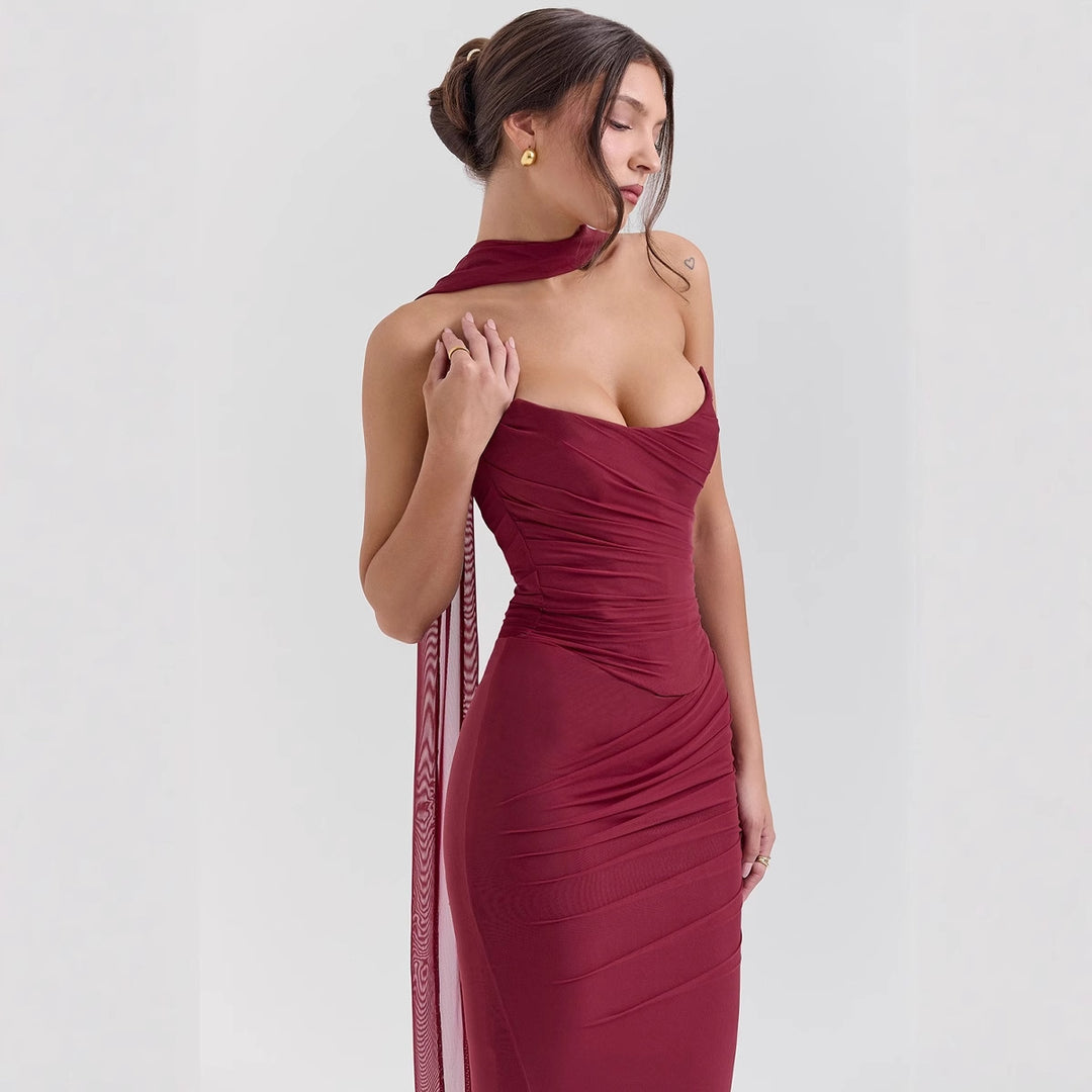 Damen figurbetontes Abendkleid mit schulterfreiem Design und raffinierten Drapierungen EB