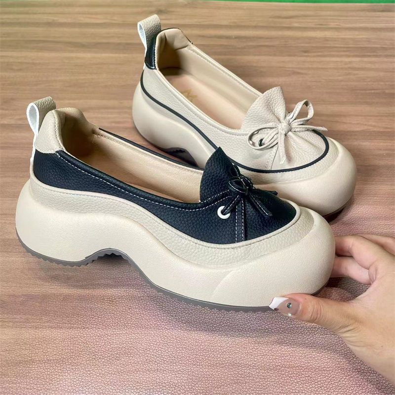 Damen Sleek Casual Slipper mit ausgeprägter Plateau-Sohle und modischem Bindegarn EB