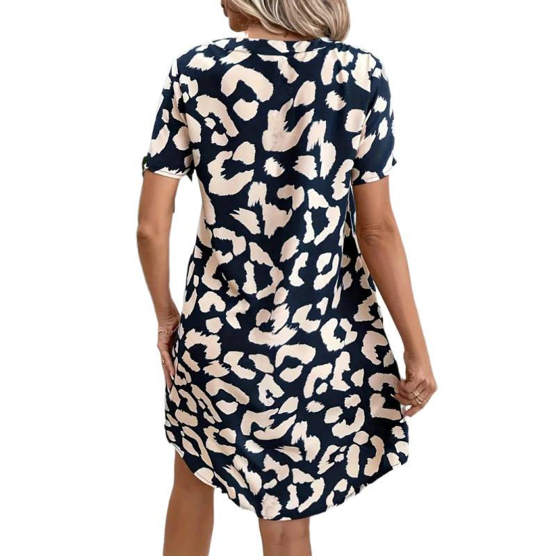 Damen Freizeitkleid im modernen Leopardenmuster mit modischem Kragen EB