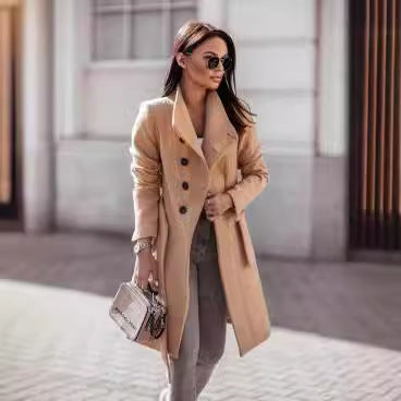 Damen Eleganter Trenchcoat aus hochwertigem Material mit taillierbarem Gürtel und stilvollem Schnitt EB