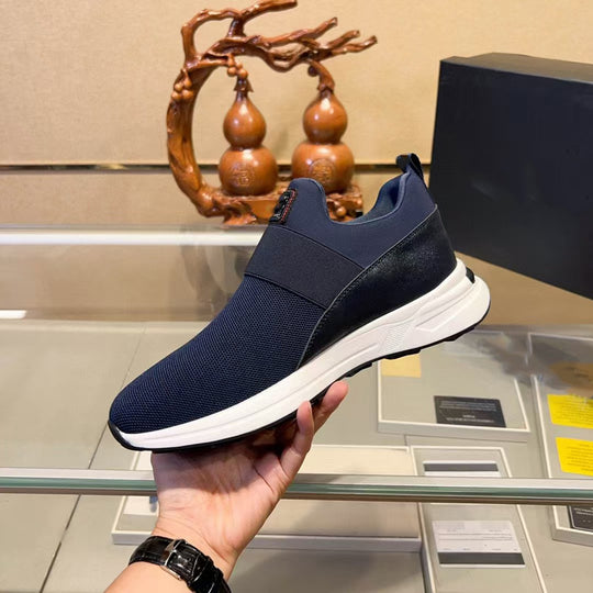 Damen Slip-On Sneakers mit atmungsaktiver Netzstruktur und flexibler Sohle EB