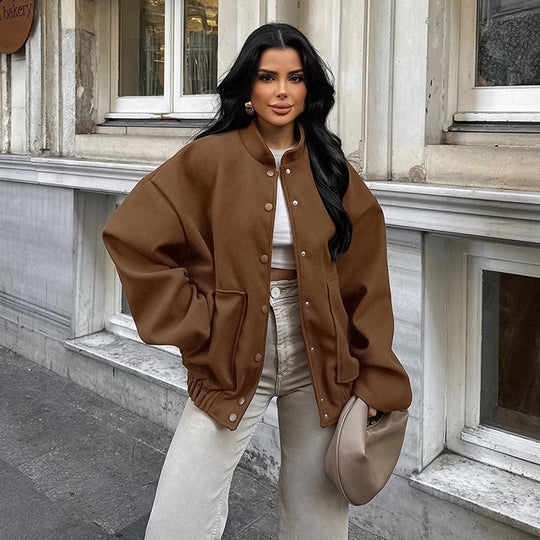Damen Oversized Fleece-Jacke mit Druckknopfverschluss und seitlichen Taschen EB