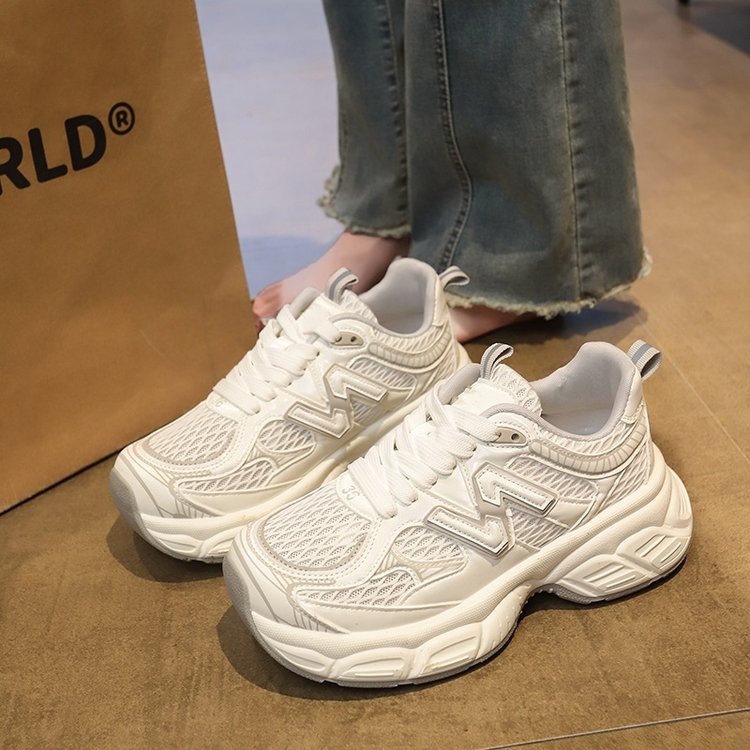 Damen Sportliche City-Sneaker mit atmungsaktiver Netzstruktur und komfortabler Dämpfung EB
