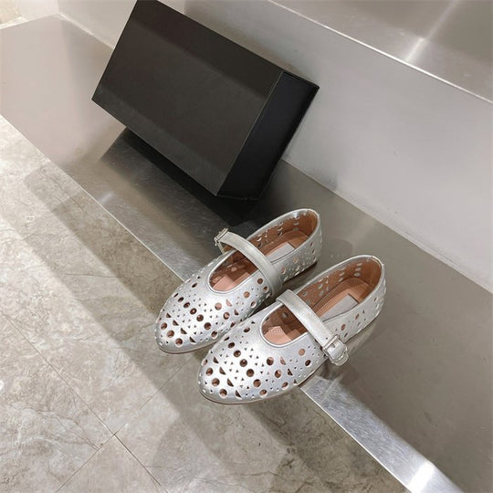 Damen elegante Ballerinas im modischen Lochdesign mit verstellbarem Riemen EB