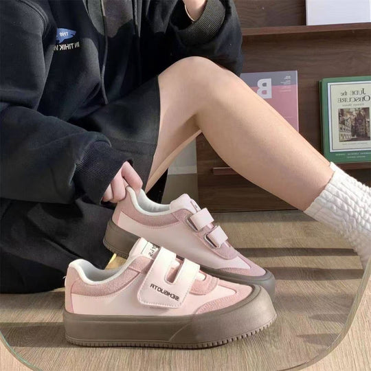 Damen Bequeme Sneaker mit doppeltem Klettverschluss und dämpfender Sohle EB