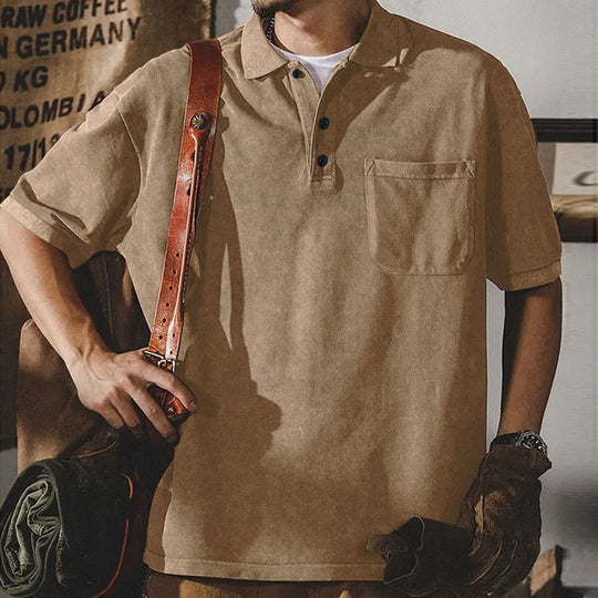 Herren nan locker geschnittenes Baumwoll-Poloshirt mit aufgesetzter Brusttasche und kurzer Knopfleiste EB