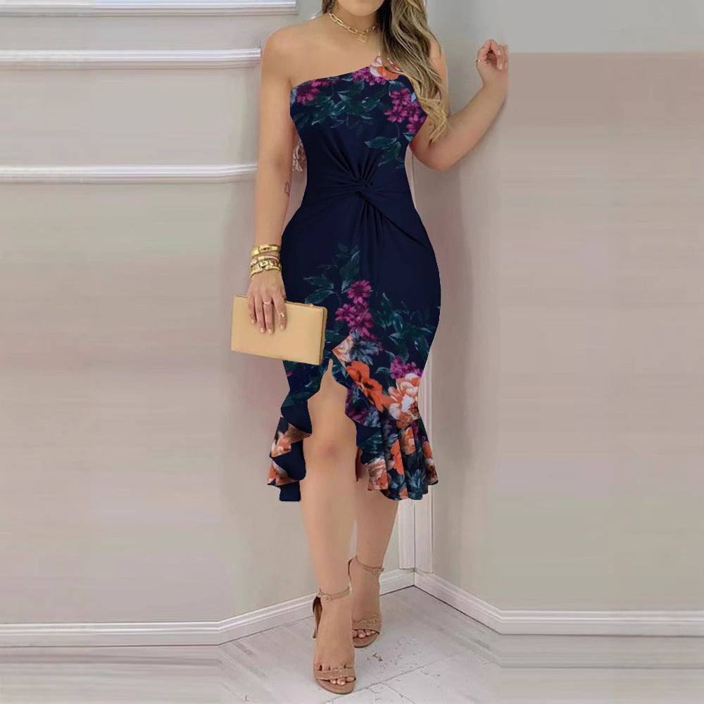 Damen Elegantes asymmetrisches Blumenkleid mit fließendem Saum und Raffung EB